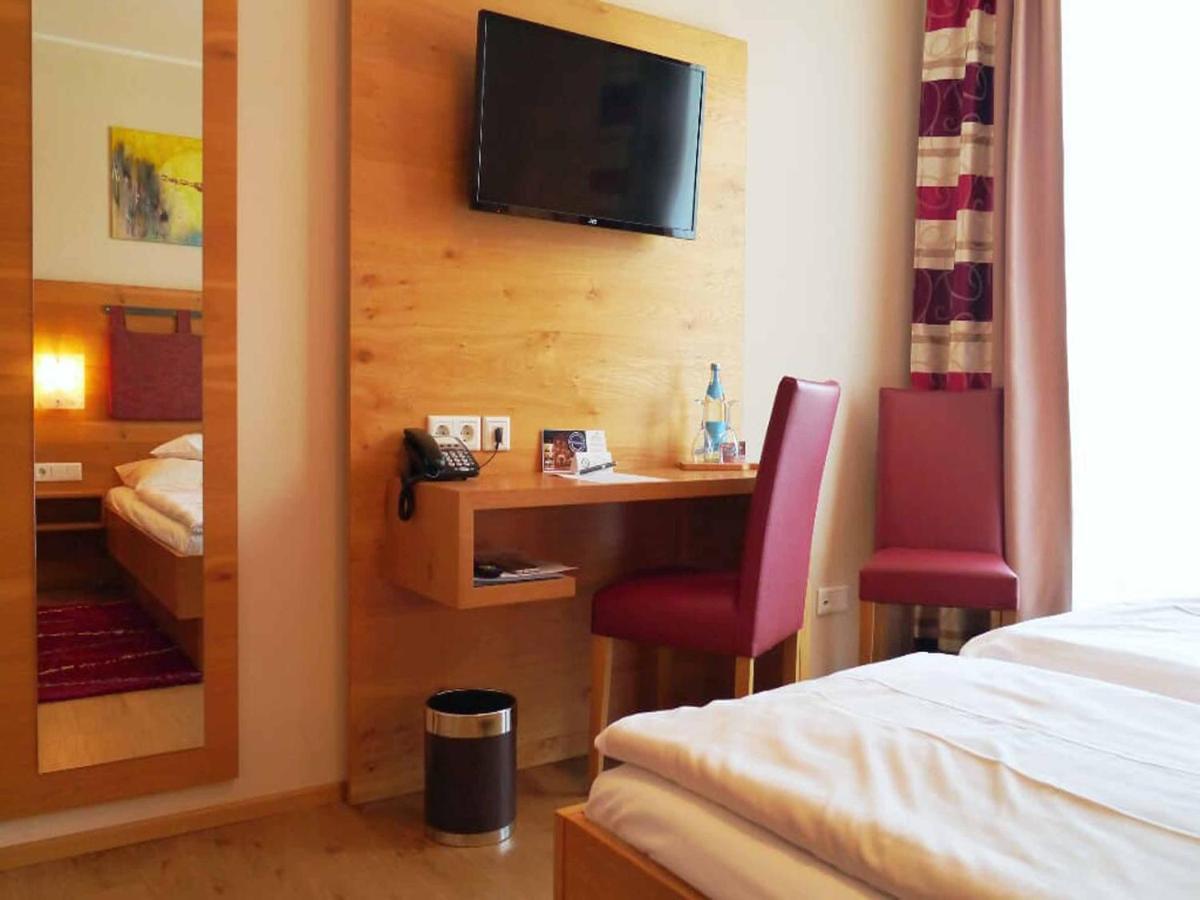 Da'Sporrer Hotel & Wirtshaus Neunburg vorm Wald Kültér fotó