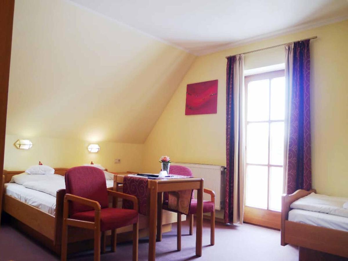 Da'Sporrer Hotel & Wirtshaus Neunburg vorm Wald Kültér fotó
