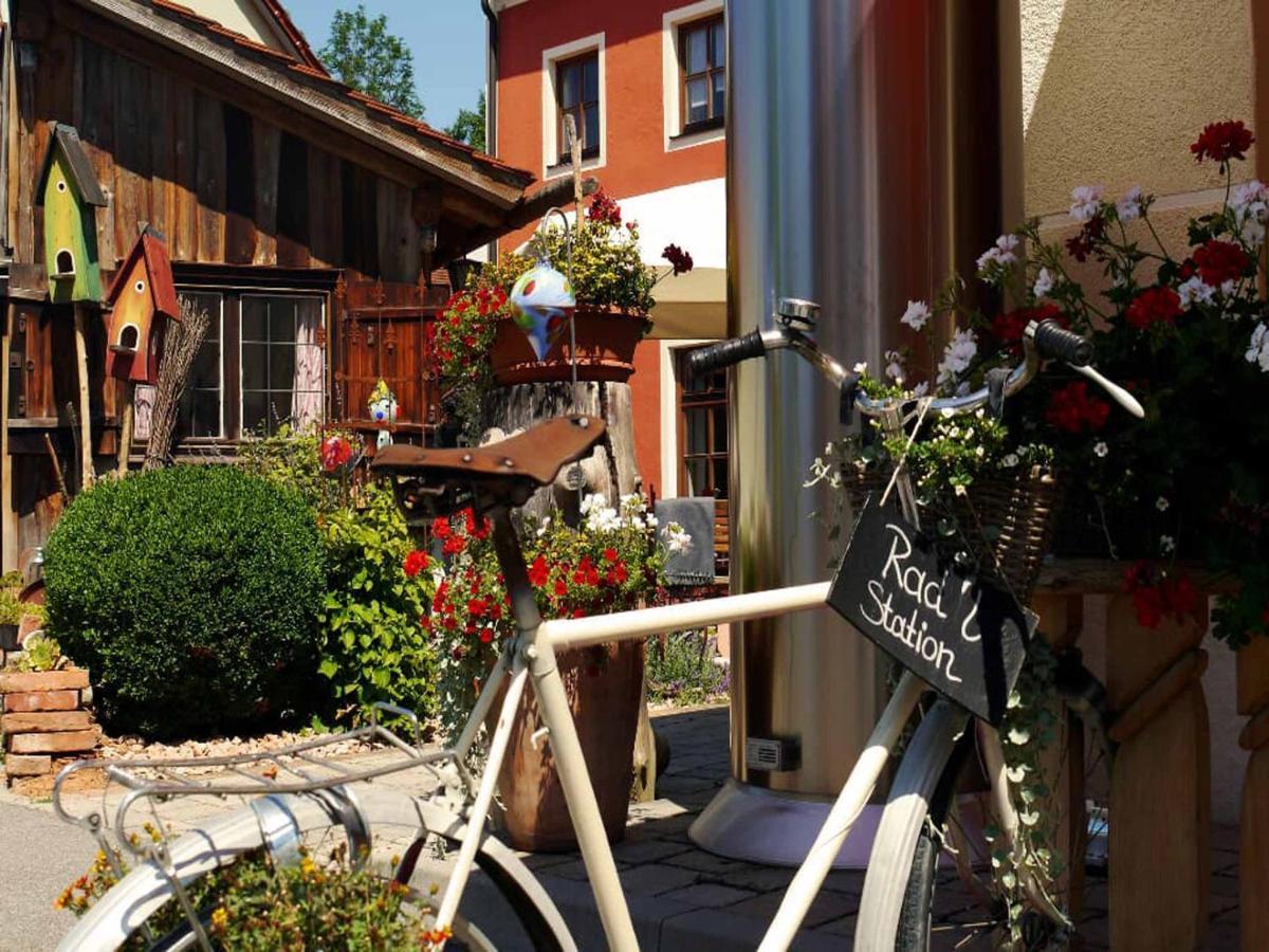 Da'Sporrer Hotel & Wirtshaus Neunburg vorm Wald Kültér fotó