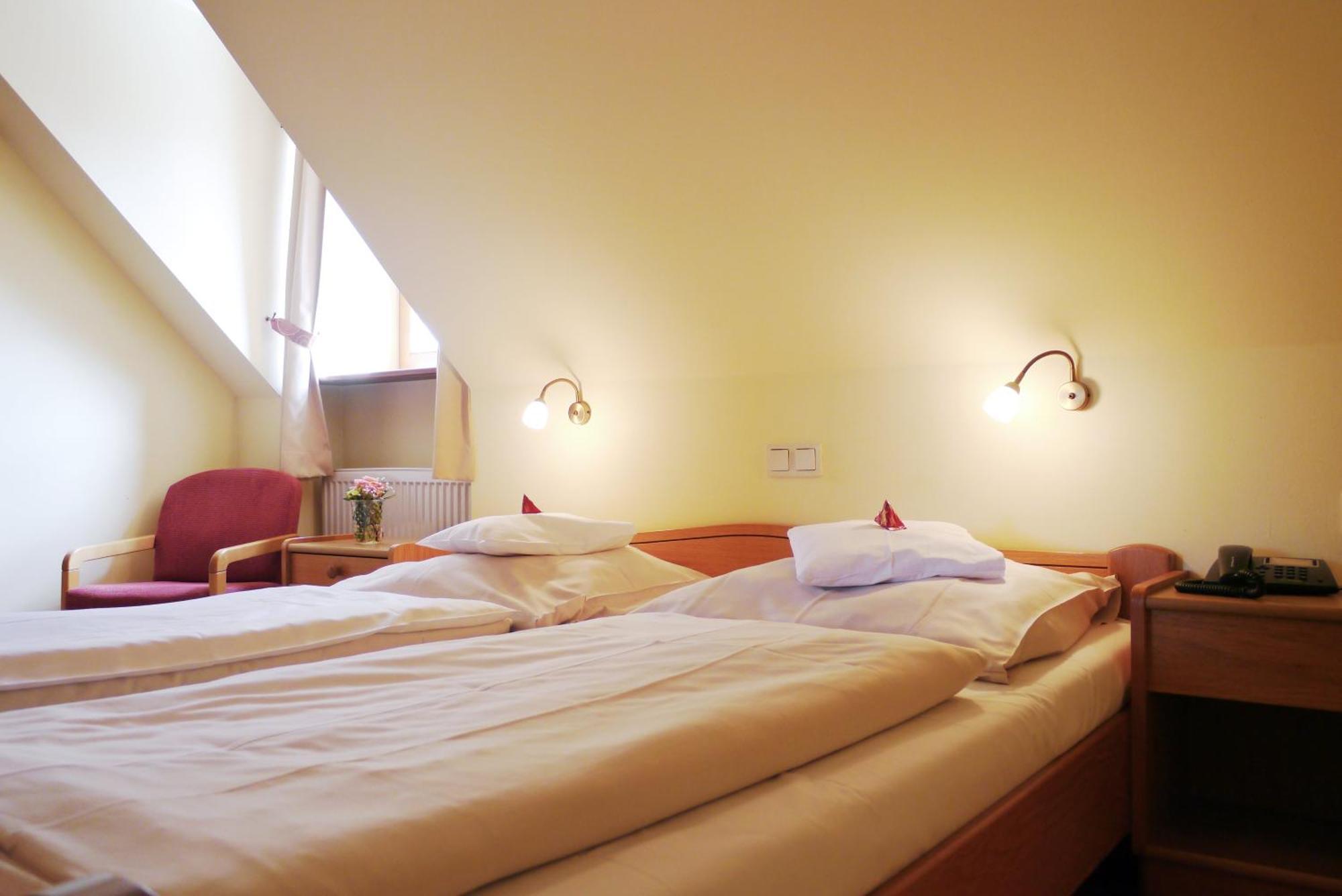 Da'Sporrer Hotel & Wirtshaus Neunburg vorm Wald Kültér fotó